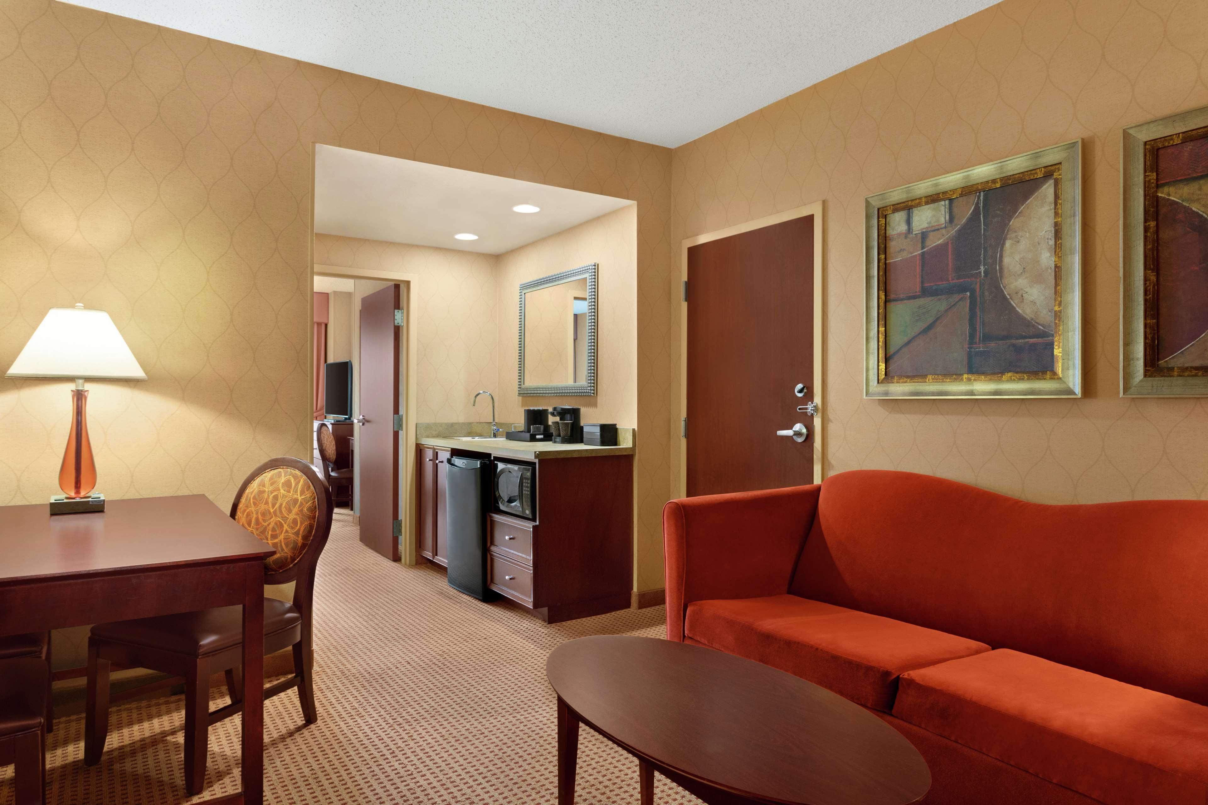 Embassy Suites Хантсвилл Экстерьер фото
