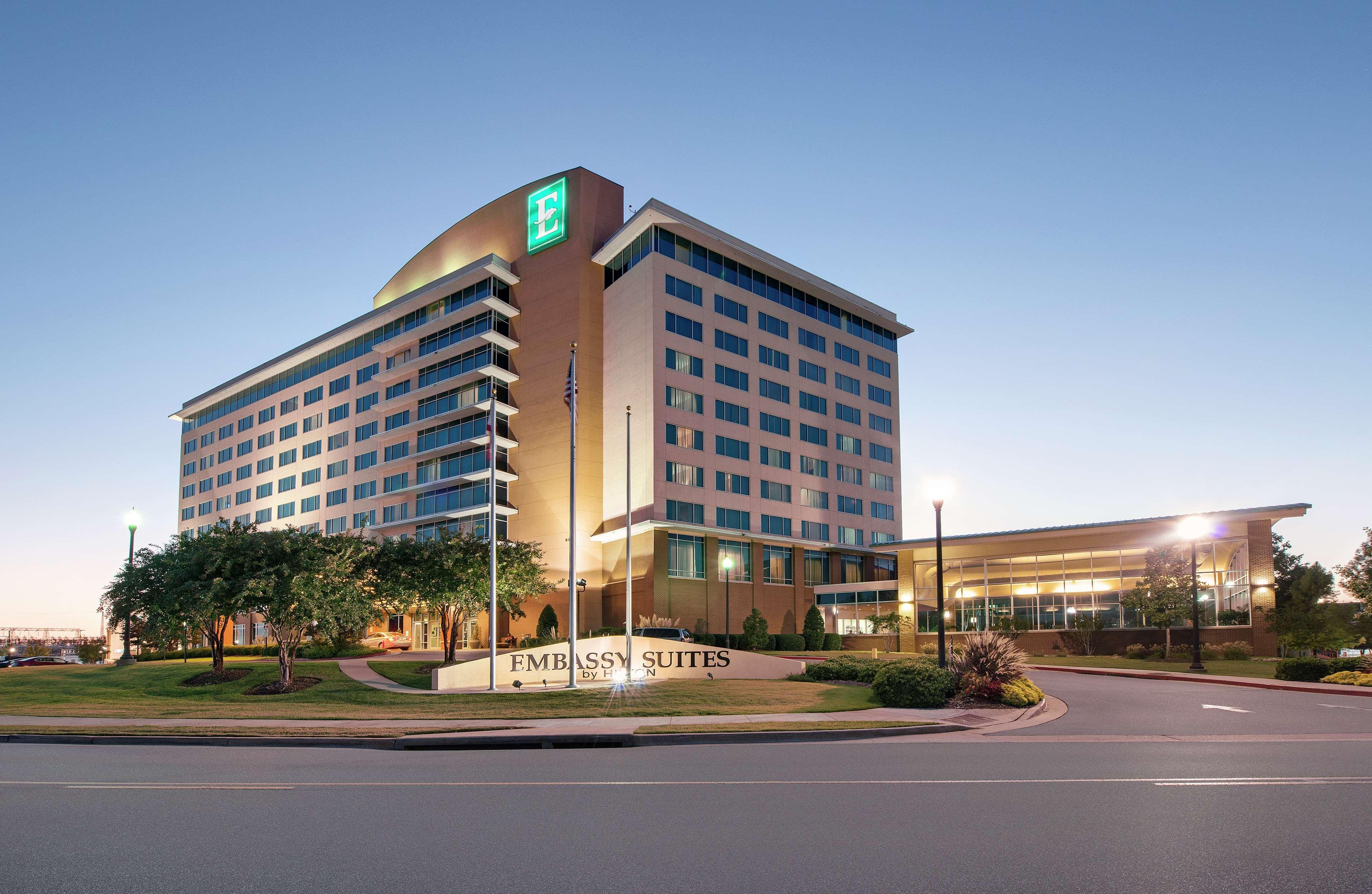 Embassy Suites Хантсвилл Экстерьер фото