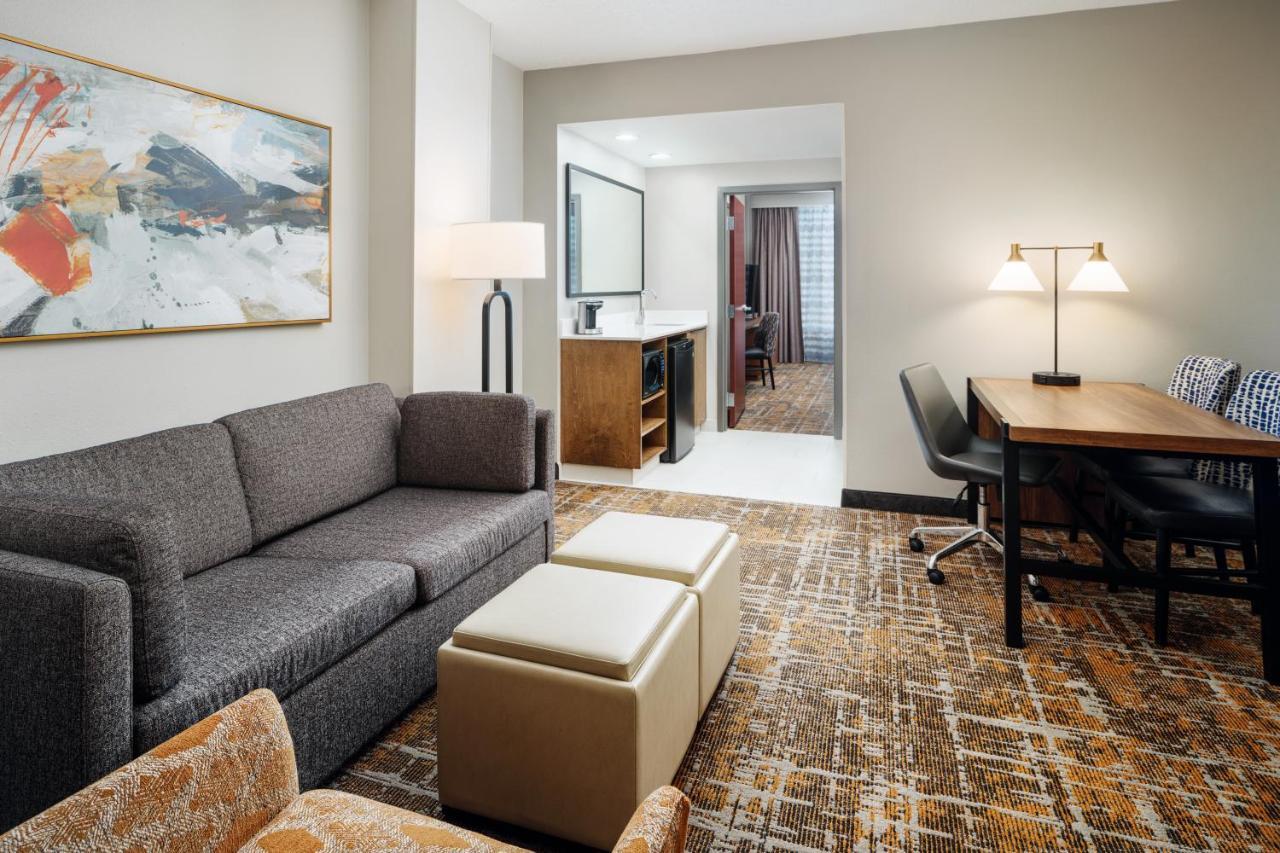 Embassy Suites Хантсвилл Экстерьер фото