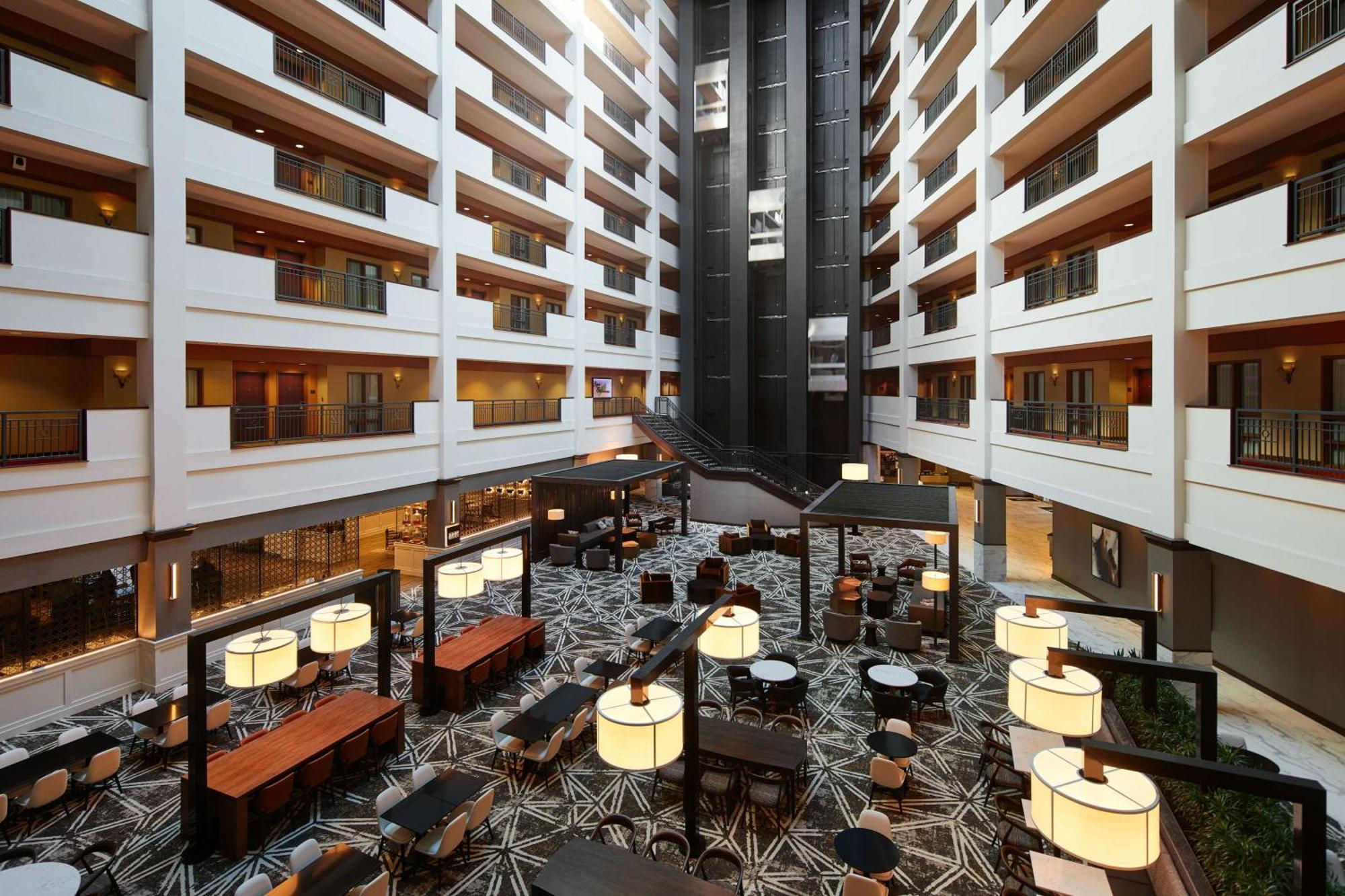 Embassy Suites Хантсвилл Экстерьер фото
