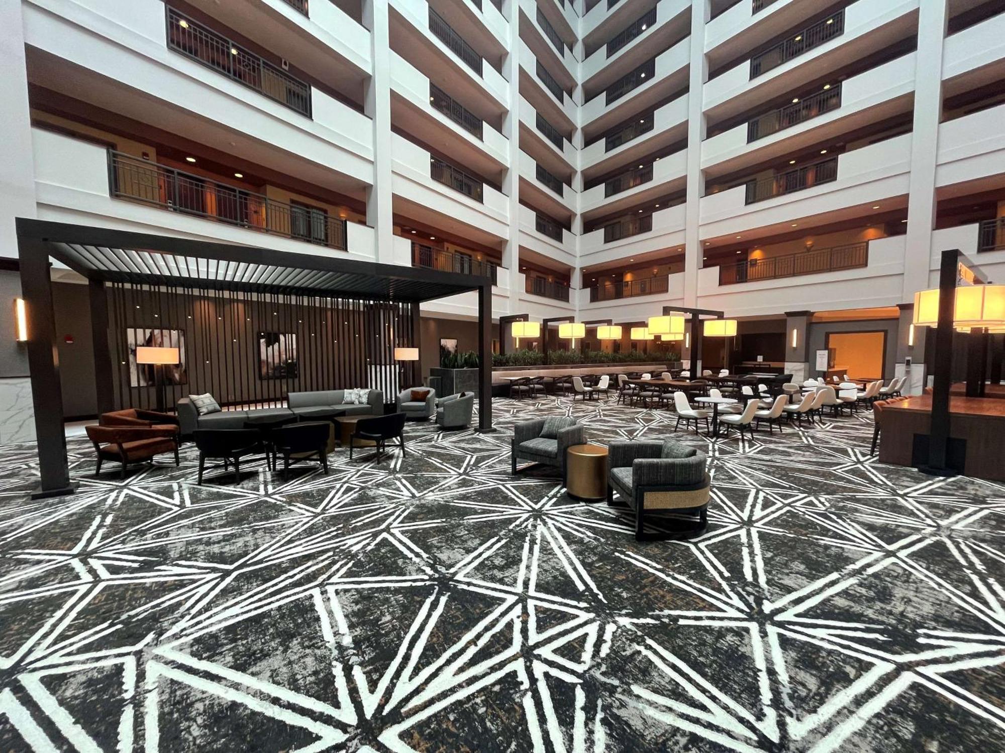 Embassy Suites Хантсвилл Экстерьер фото